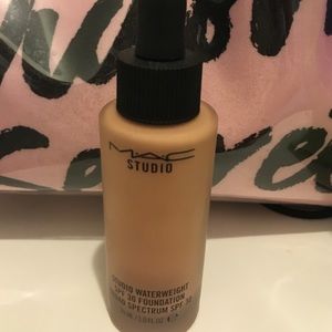 MAC studio water weight foundation NW30
