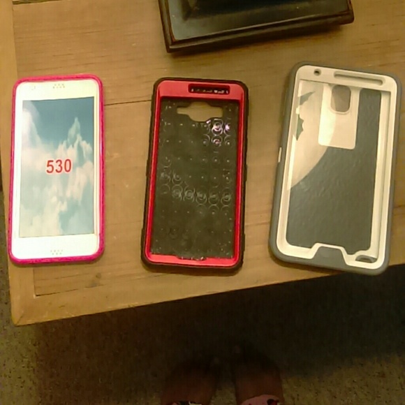 Cases - Picture 2 of 2