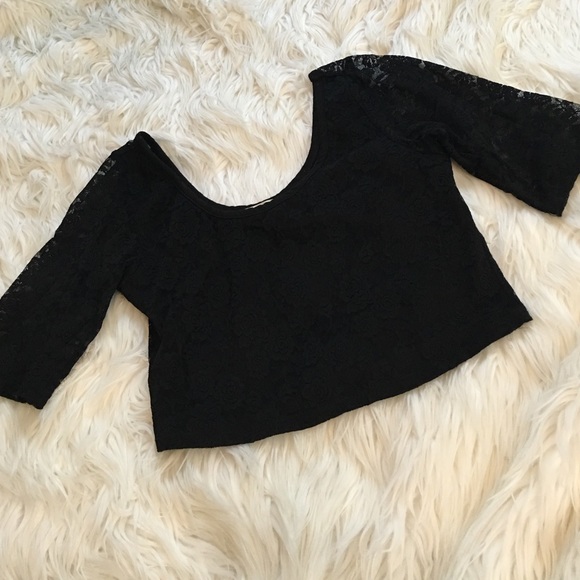 Bozzolo Tops - Lace crop top | size medium Bozzolo Tops - Lace crop top | size medium