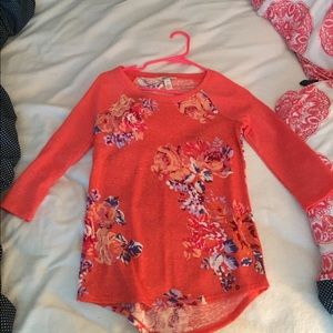 Floral orange quarter length sleeve shirt🌺