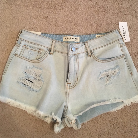 Low- rise Bullhead shorts from PacSun