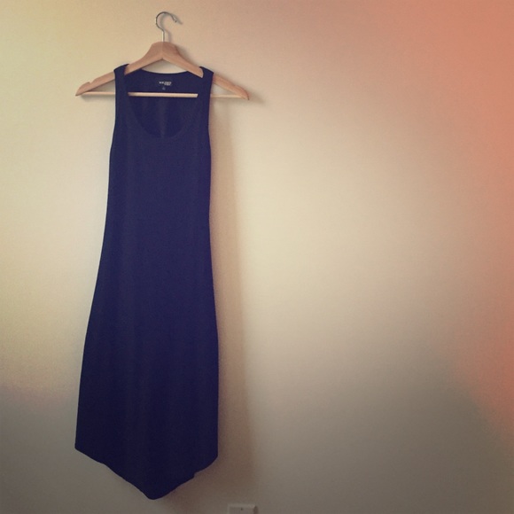 Aritzia cutout back black dress
