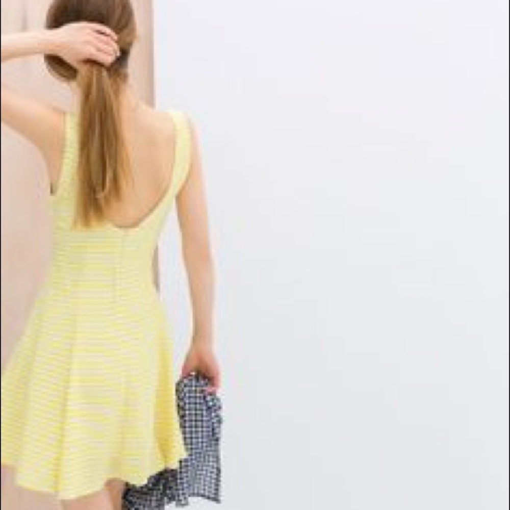 Zara trafaluc white and yellow striped dress