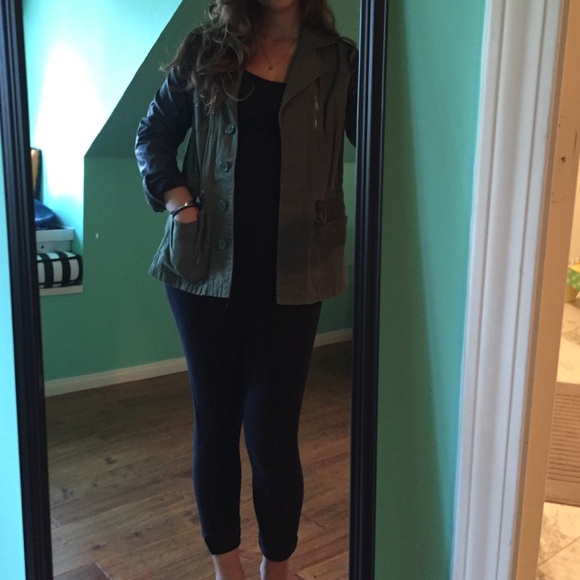 Army Jacket with Fake leather sleeves🎉