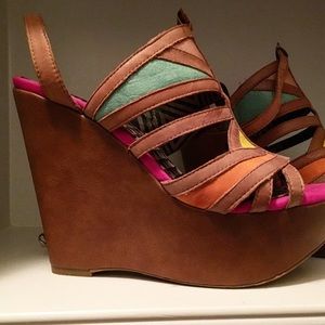 Jessica Simpson wedges