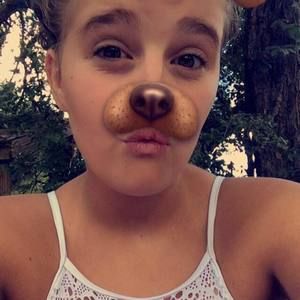 Meet your Posher, Caitlyn