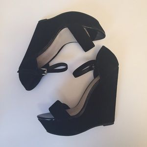 Black ALDO wedges.