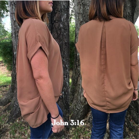 Chic mocha blouse - Picture 3 of 4