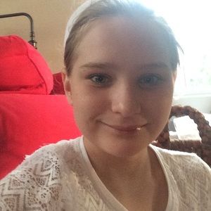 Meet your Posher, Pamela