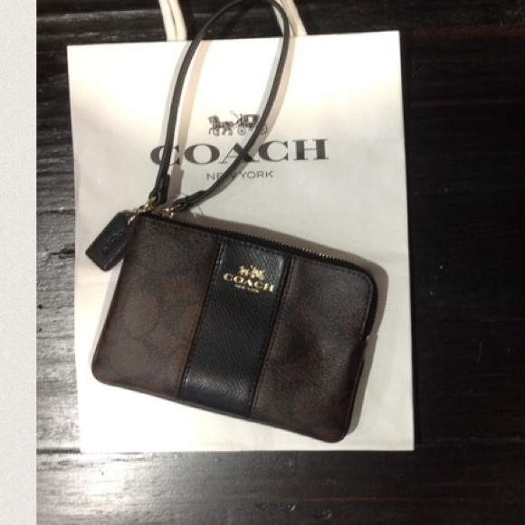 Coach Handbags - NWT Coach brown leather wristlet