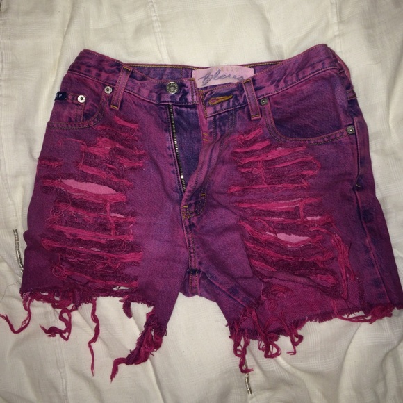 VINTAGE OMBRE JEAN SHORTS! 1 of a kind, 24/25!
