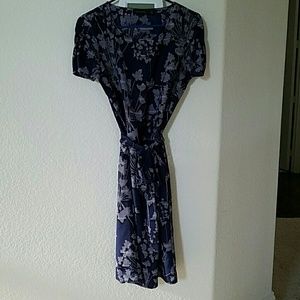 Beautiful NWOT Limited Dress.