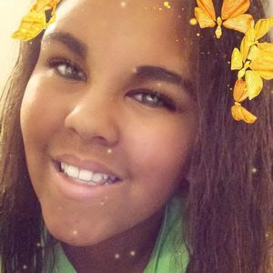 Meet your Posher, Shea