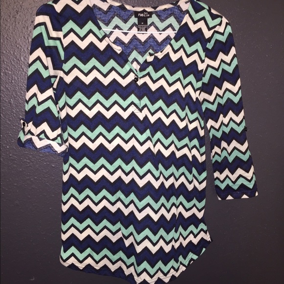 CHEVRON BUTTON DOWN💚💙