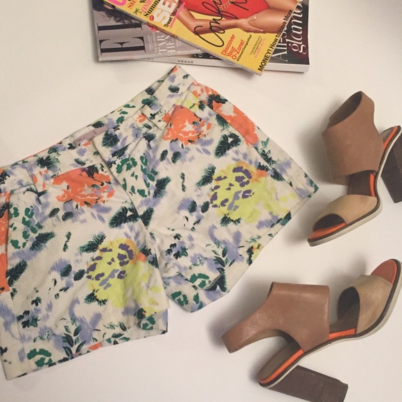Floral print shorts