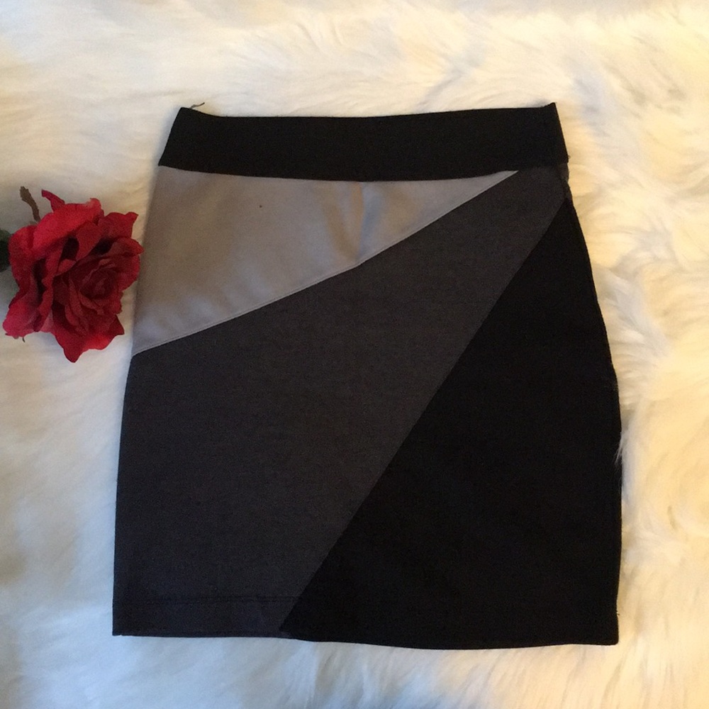 Lot 2 forever 21 skirts black gray XS S - Picture 2 of 5