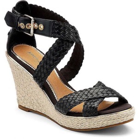 Black wedge sandals size 8