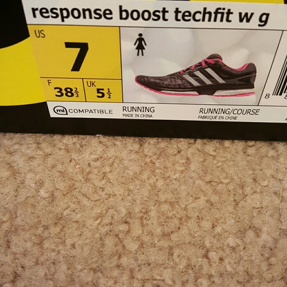 Women's Adidas Response Boost Techfit - Picture 4 of 4