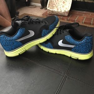 Nike lunarlon shoes