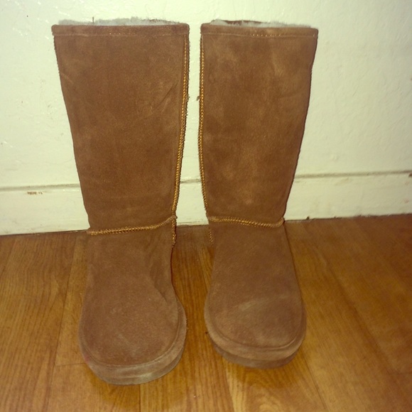 Bearpaw boots