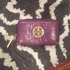 Tory burch key ring wallet!