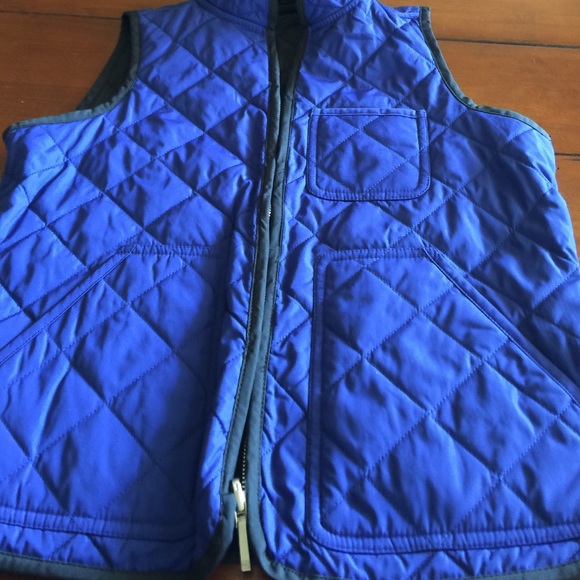 Vest - Picture 3 of 4