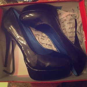 Never worn size 13 high heels