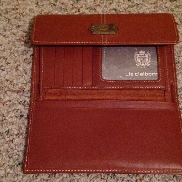 Liz Claiborne Wallet - Picture 2 of 3