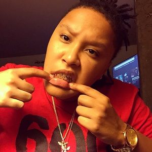 Meet your Posher, Kay