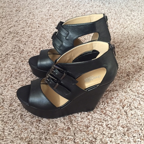 Cool funky black wedges!!