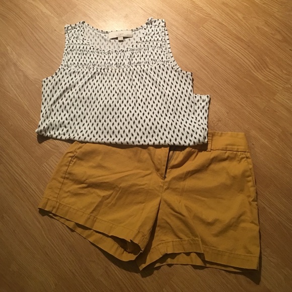 LOFT Sleeveless Blouse Sz Medium Petite