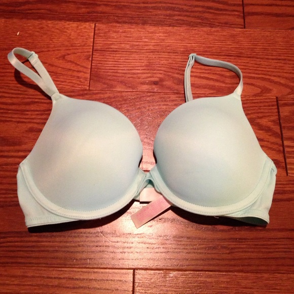 VICTORIA SECRET PINK PUSH UP BRA