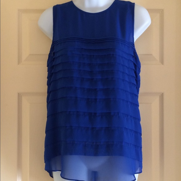 SALE❗️Vince Camuto Cobalt Top❗️