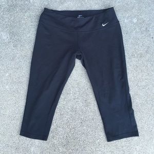 Nike Dri-Fit Yoga Capris
