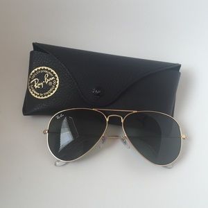 Ray-Ban Accessories - Authentic RayBan Aviators. Classic gold frame Ray-Ban Accessories - Authentic RayBan Aviators. Classic gold frame
