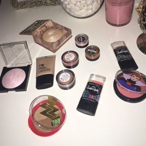 LOT of Highlighters, Blushes & Bronzers