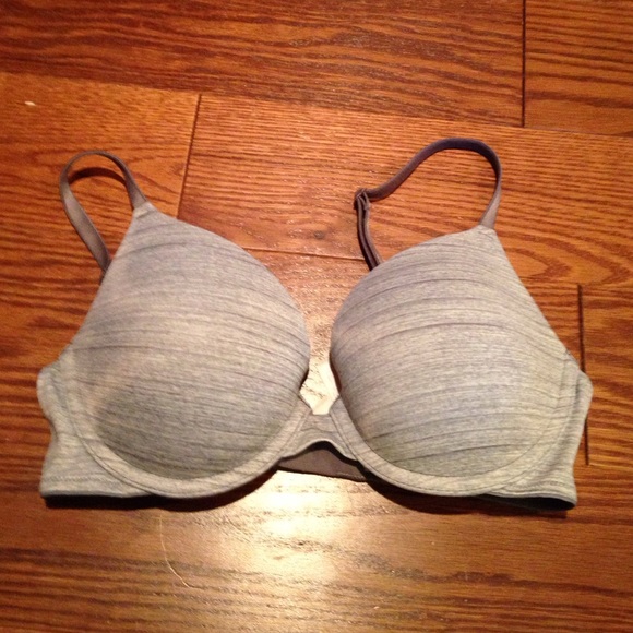 VICTORIA SECRET PINK PUSH UP BRA