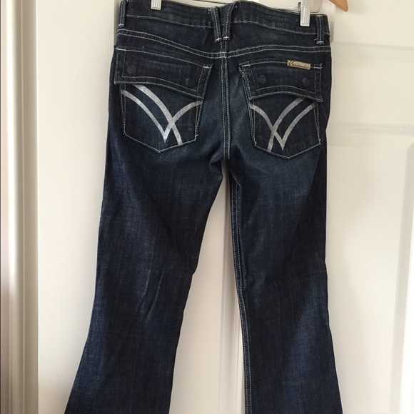 Jean - Picture 3 of 4