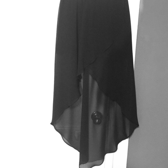 Super cute black skirt with sheer high-lo overlay