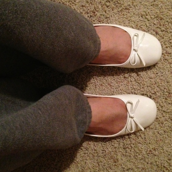 Ballet Flats - Picture 1 of 2