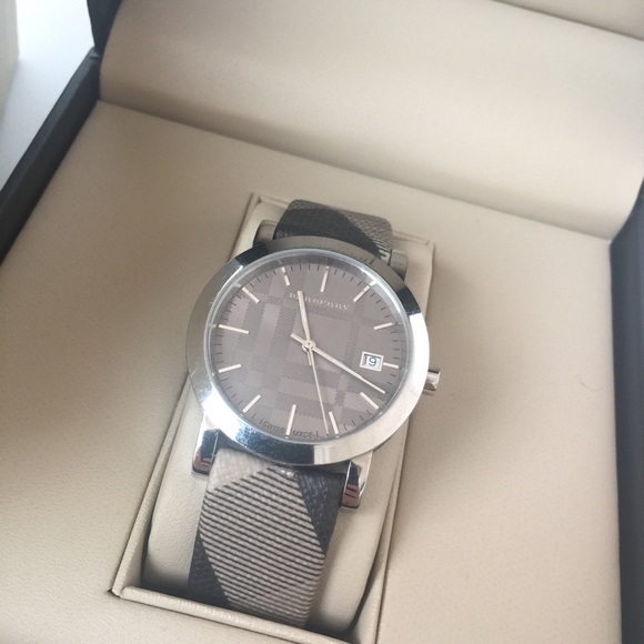 Burberry Accessories - Classic Burberry Women's leather watch Burberry Accessories - Classic Burberry Women's leather watch