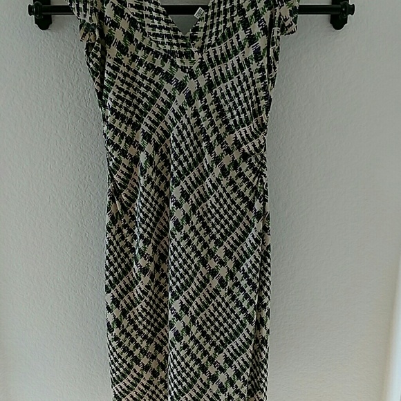 Diane vonFurstenberg houndstooth dress size 6 - Picture 9 of 9