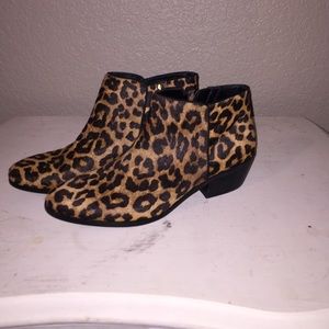 Like new Sam Edelman leopard bootie