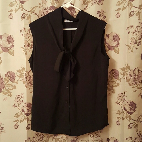 Pussybow button up