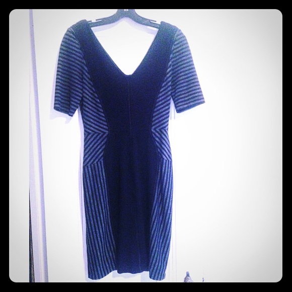 ⚡️FINAL SALE⚡️ BCBG MAXAZRIA DRESS SIZE MEDIUM