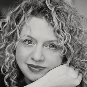 Meet your Posher, Suzanne