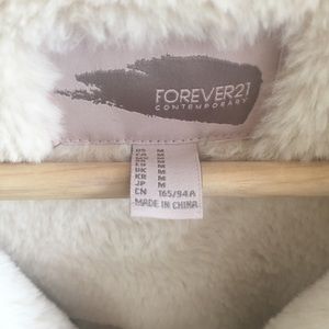 Forever 21 Jackets & Coats - Forever 21 Faux Fur winter coat Forever 21 Jackets & Coats - Forever 21 Faux Fur winter coat