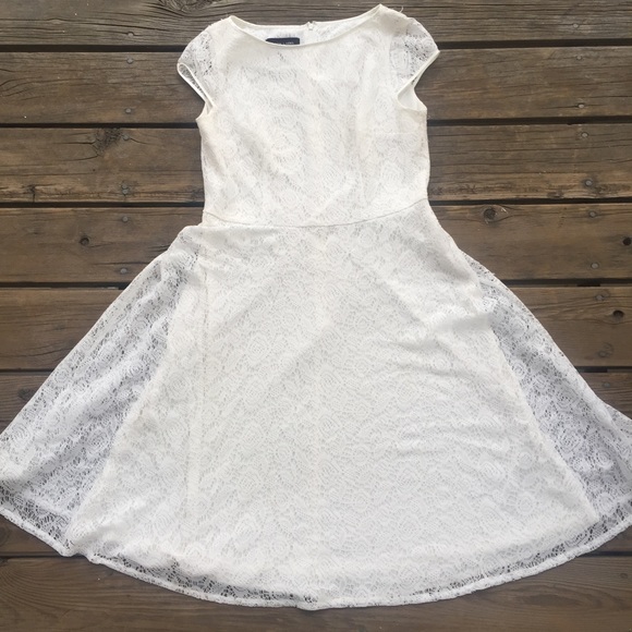 Evan Picone cream, lace dress. Size 10