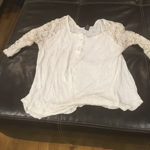 Rue 21 l3 quarter length sleeve top