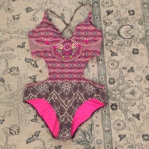 One piece patterned bathing suit